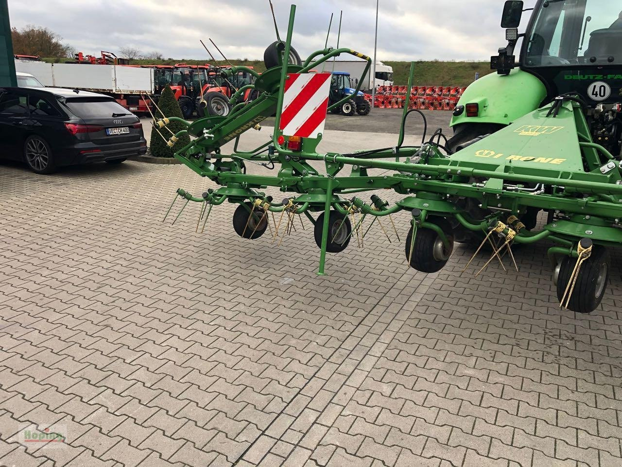 Krone KW11.22/10 - Tedder/ Rake: picture 5 Krone KW11.22/10 - Tedder/ Rake: picture 5