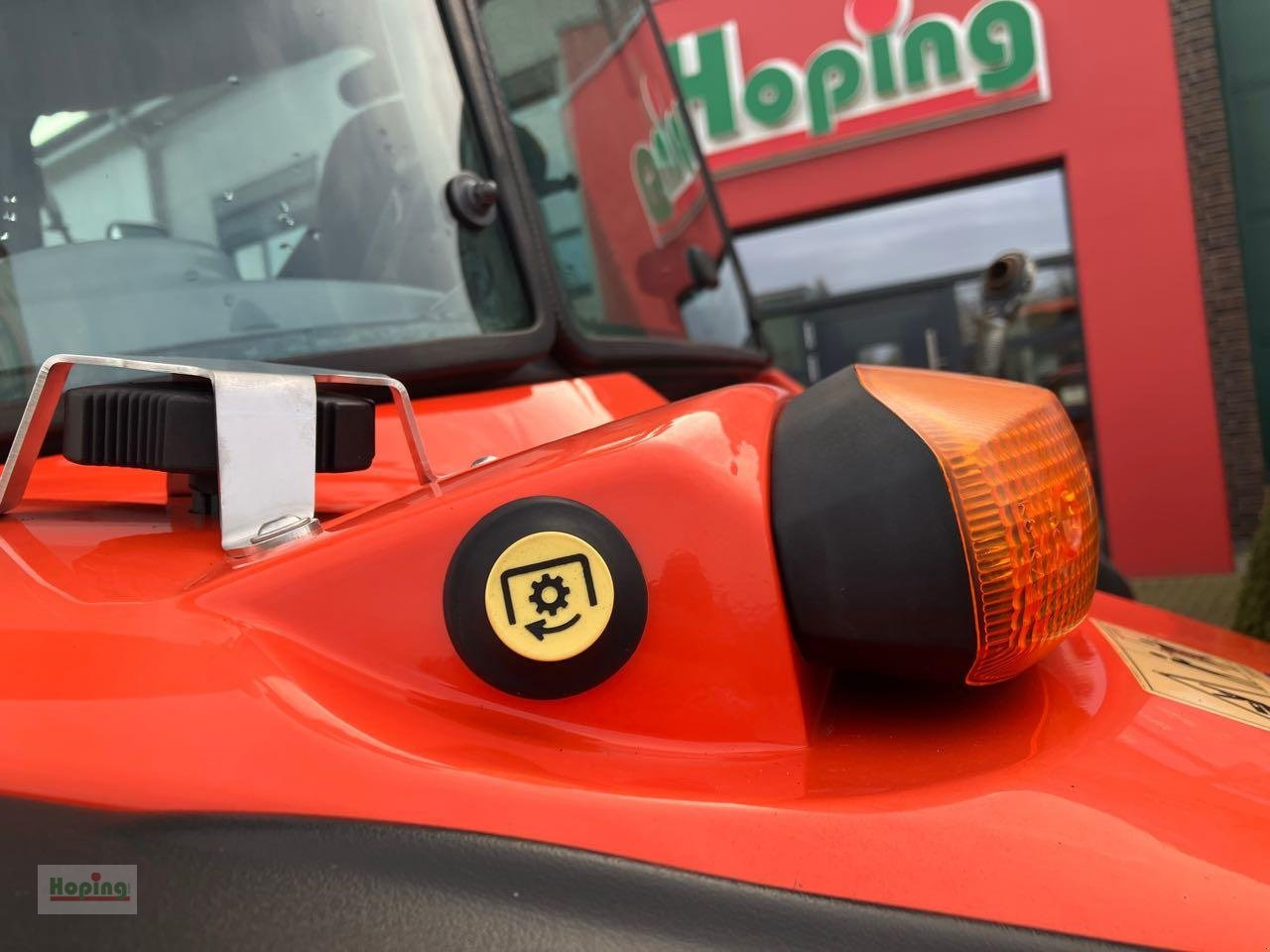 Kubota M5111 - Farm tractor: picture 5 Kubota M5111 - Farm tractor: picture 5