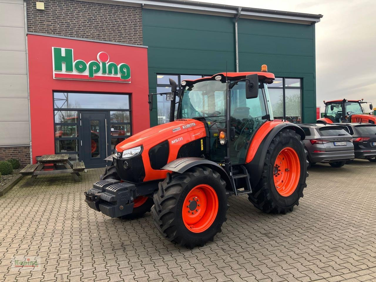 Kubota M5111 - Farm tractor: picture 1 Kubota M5111 - Farm tractor: picture 1