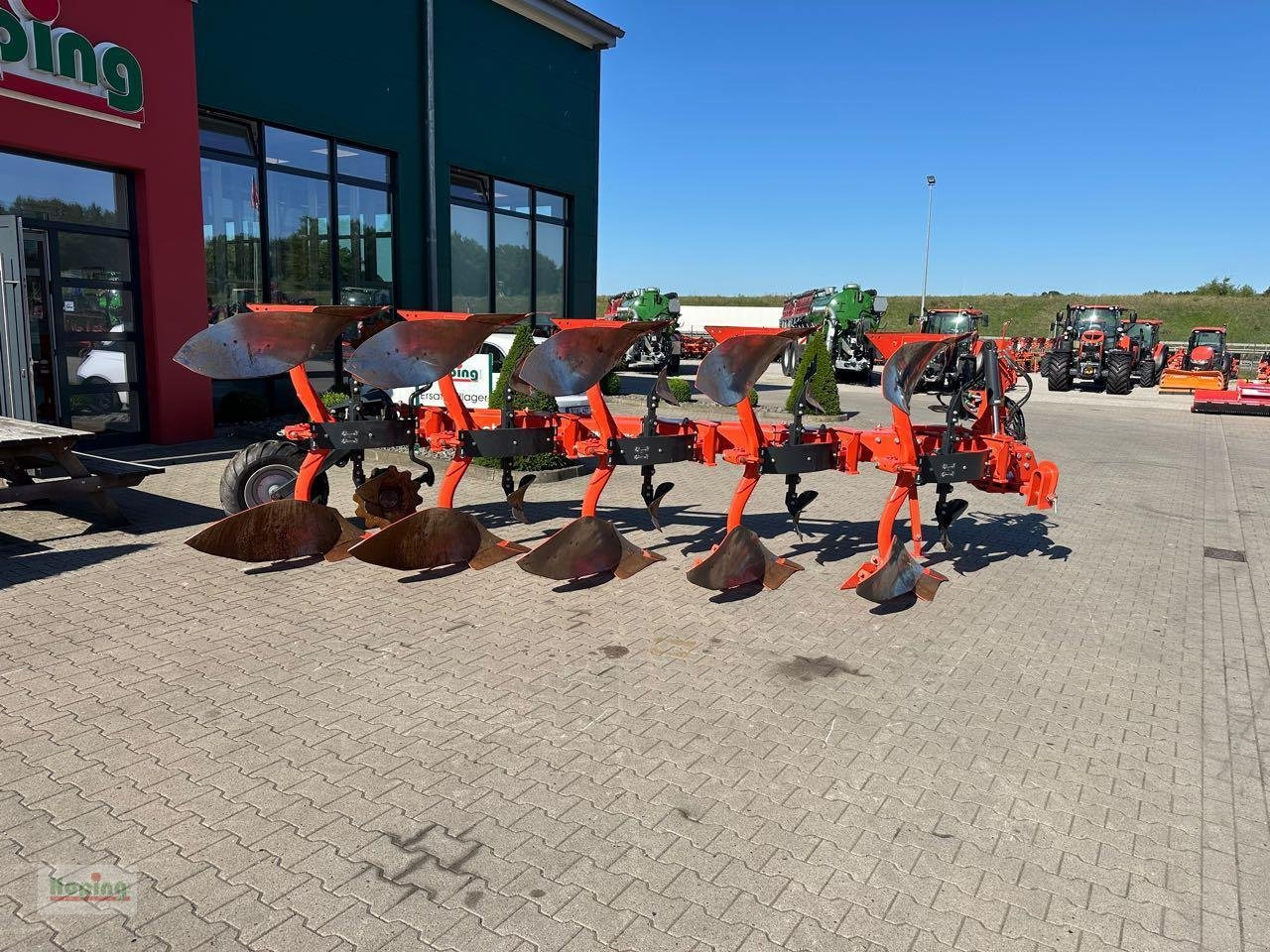 Kubota RM4005-100-5 Variomat - Plow: picture 3 Kubota RM4005-100-5 Variomat - Plow: picture 3