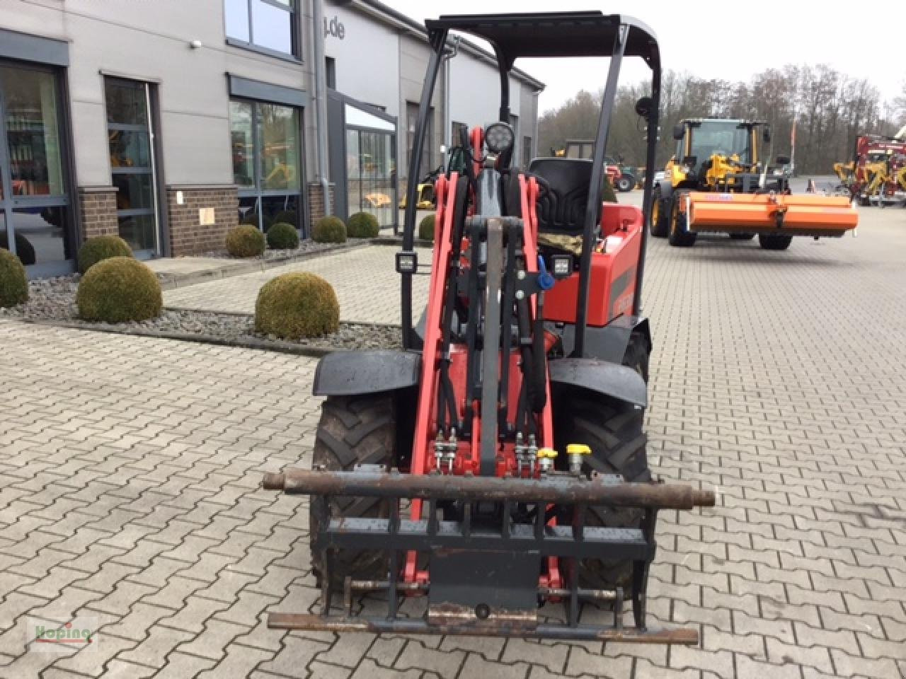 Schäffer 2630 - Compact loader: picture 3 Schäffer 2630 - Compact loader: picture 3