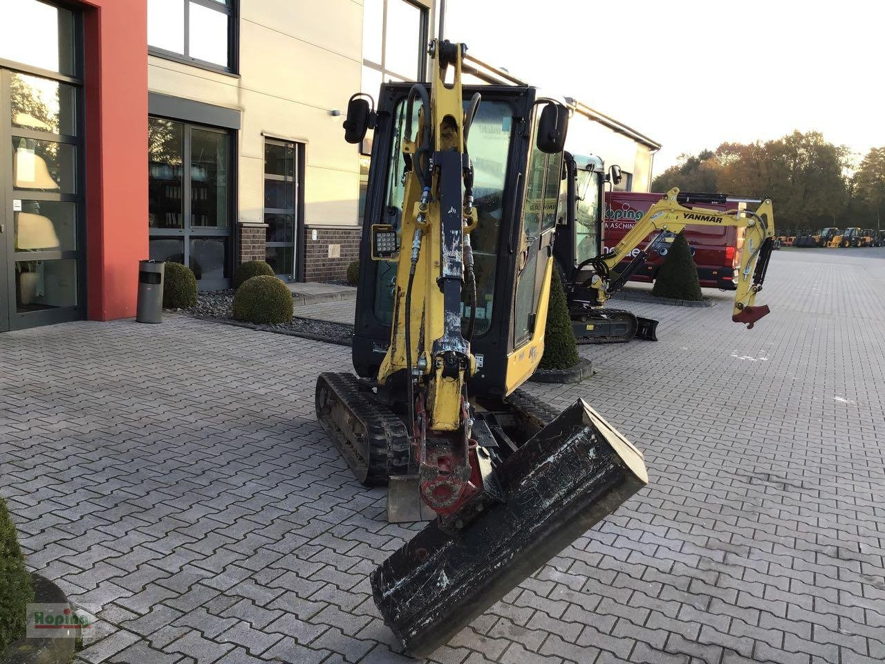 Yanmar SV17 VT - Mini excavator: picture 2 Yanmar SV17 VT - Mini excavator: picture 2