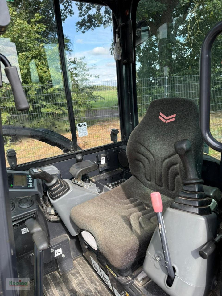 Mini excavator Yanmar VIO23-6: picture 7