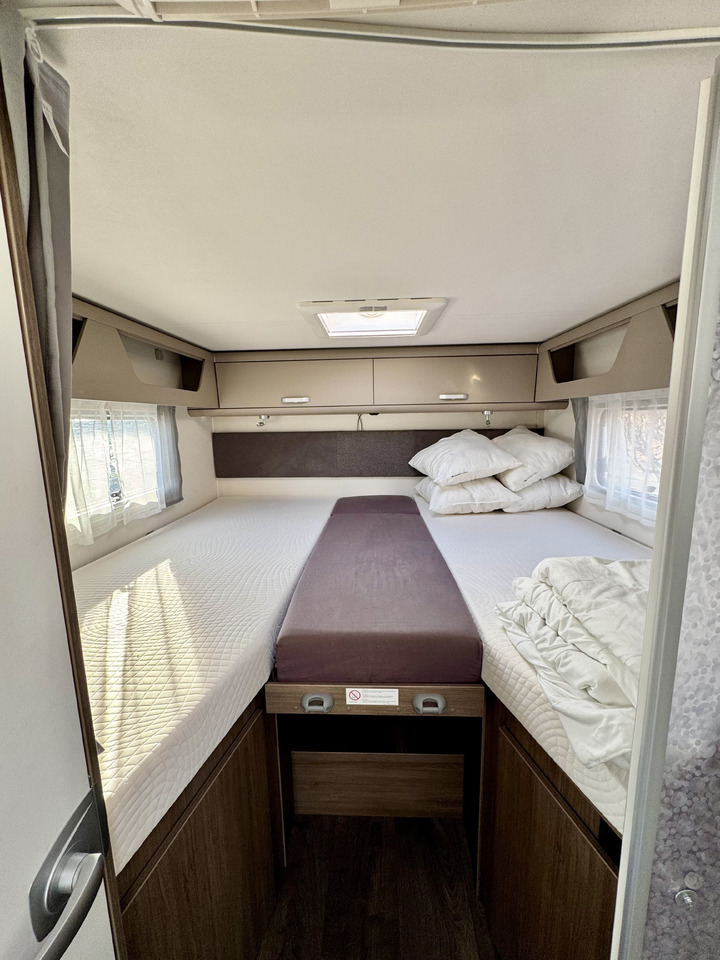 Semi-integrated motorhome CARADO T447 pro+ , AC DOMETIC , camera, awning, radio, ALU, LPG, spare tire: picture 22