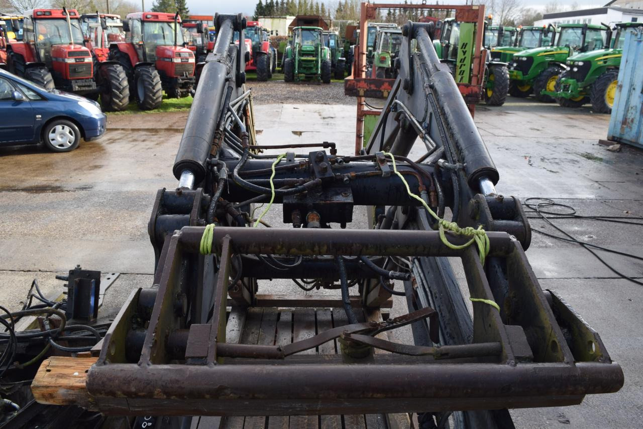 Baas Trima 1640 - Front loader for tractor: picture 2 Baas Trima 1640 - Front loader for tractor: picture 2