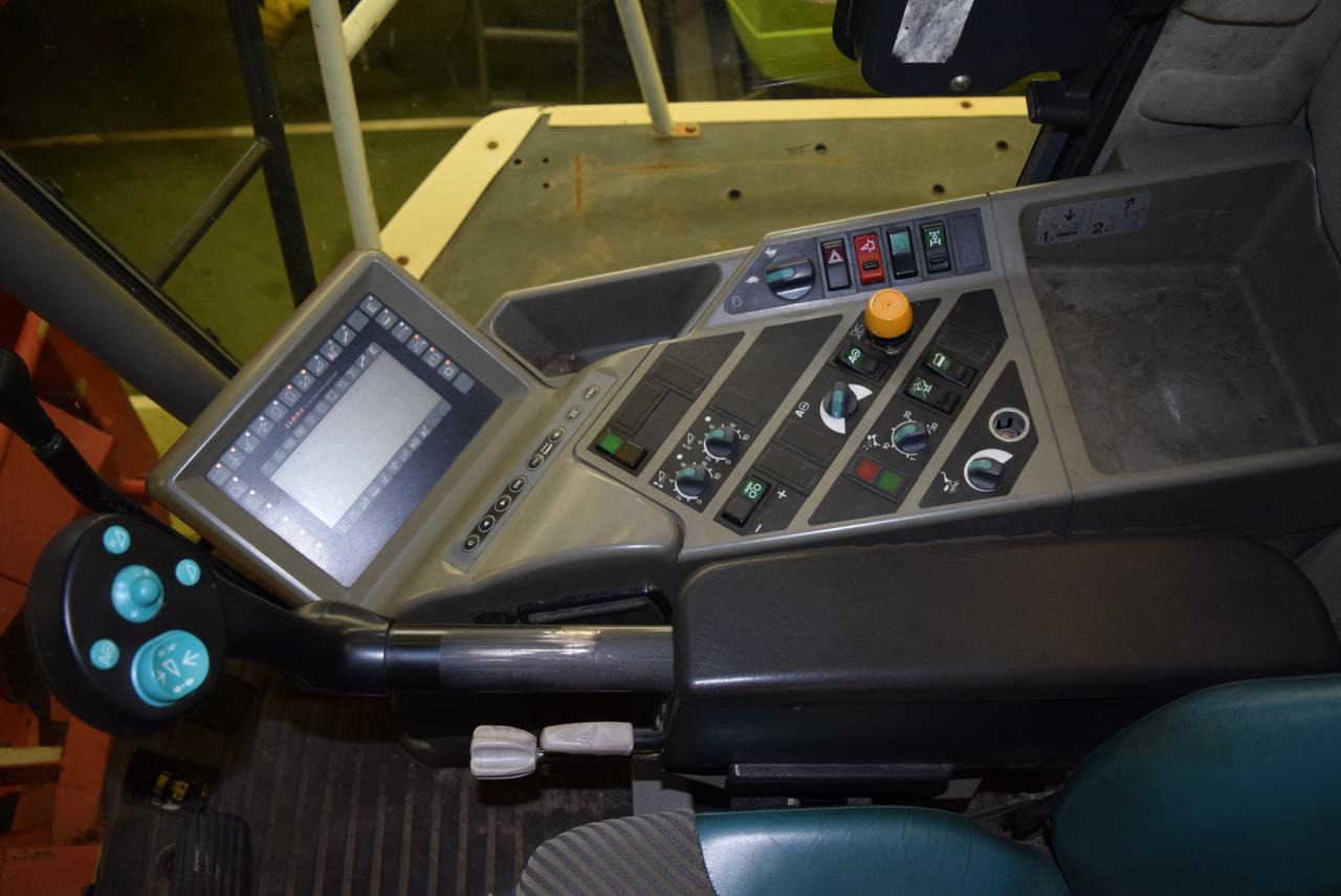 Forage harvester CLAAS Jaguar 900: picture 7