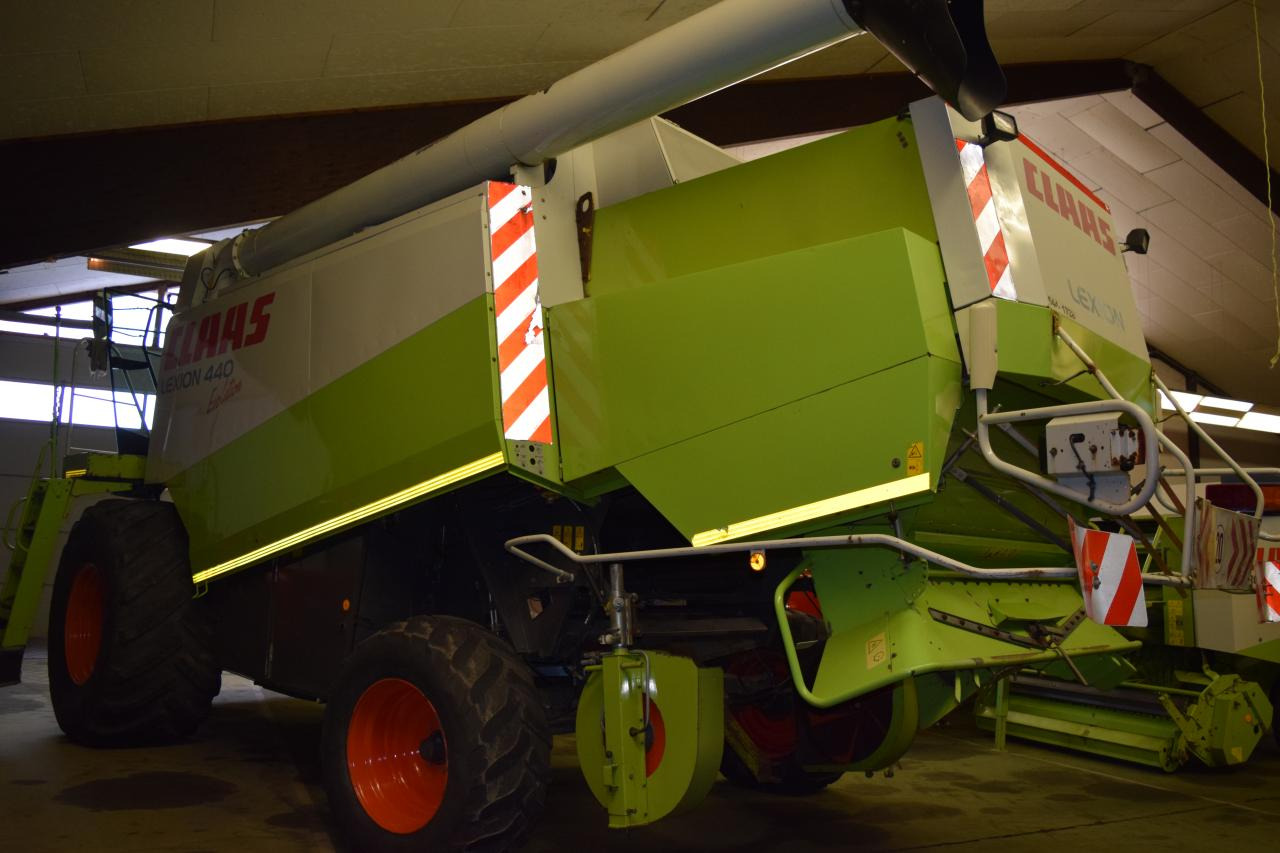 CLAAS Lexion 440 Evolution - Combine harvester: picture 5 CLAAS Lexion 440 Evolution - Combine harvester: picture 5