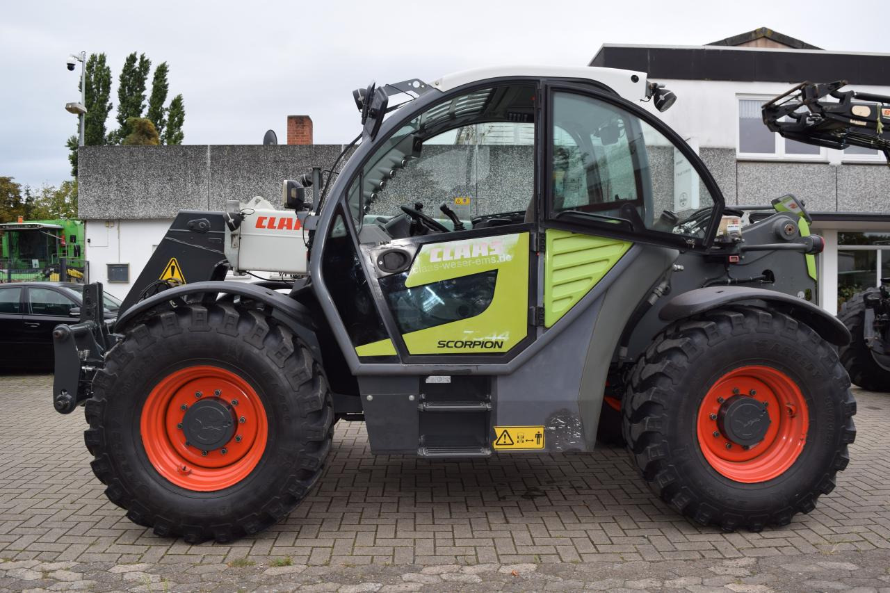 CLAAS SCORPION 7044 - Telescopic handler: picture 3 CLAAS SCORPION 7044 - Telescopic handler: picture 3