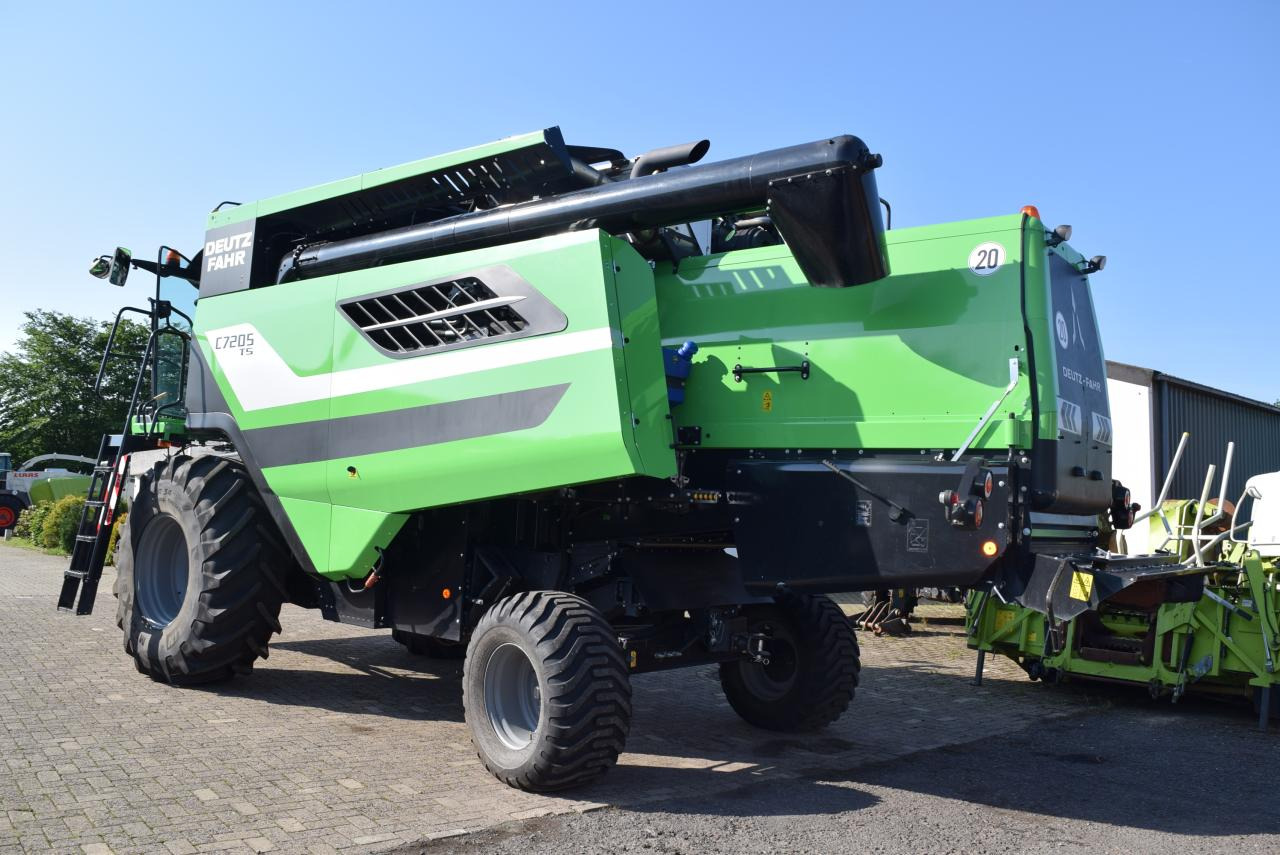 Deutz-Fahr C 7205 TS - Combine harvester: picture 5 Deutz-Fahr C 7205 TS - Combine harvester: picture 5