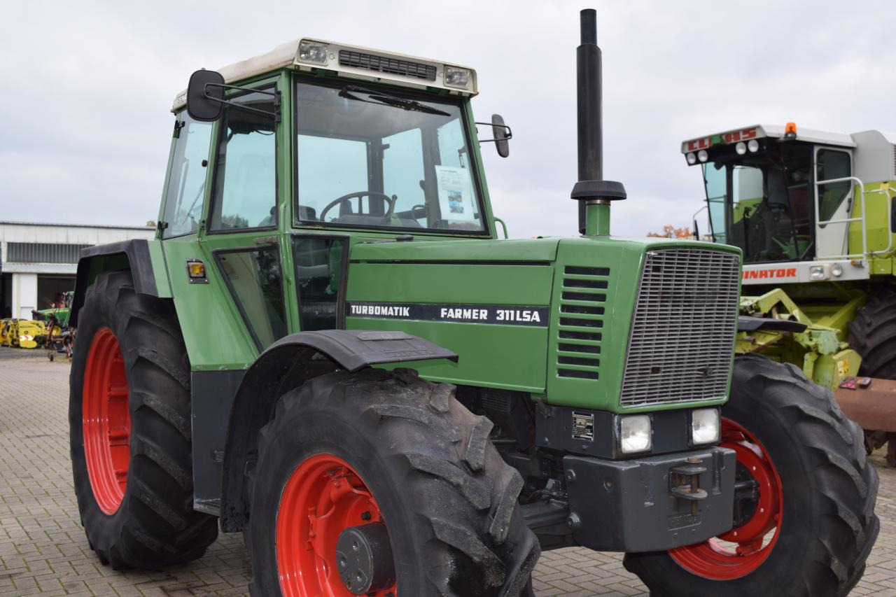 Fendt Farmer 311 LSA - Farm tractor: picture 3 Fendt Farmer 311 LSA - Farm tractor: picture 3