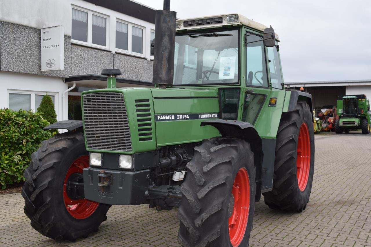 Fendt Farmer 311 LSA - Farm tractor: picture 4 Fendt Farmer 311 LSA - Farm tractor: picture 4