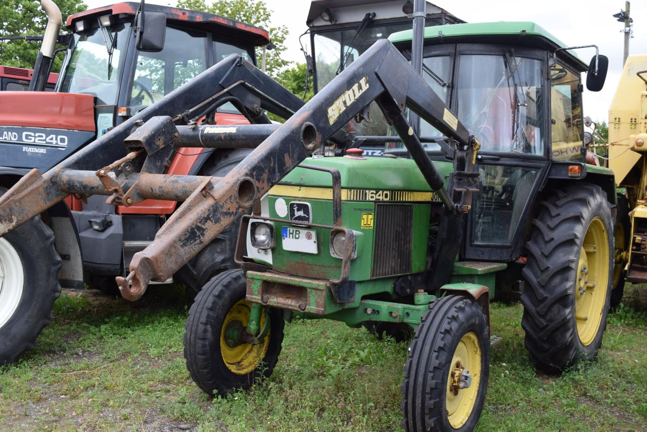 John Deere 1640 - Farm tractor: picture 1 John Deere 1640 - Farm tractor: picture 1