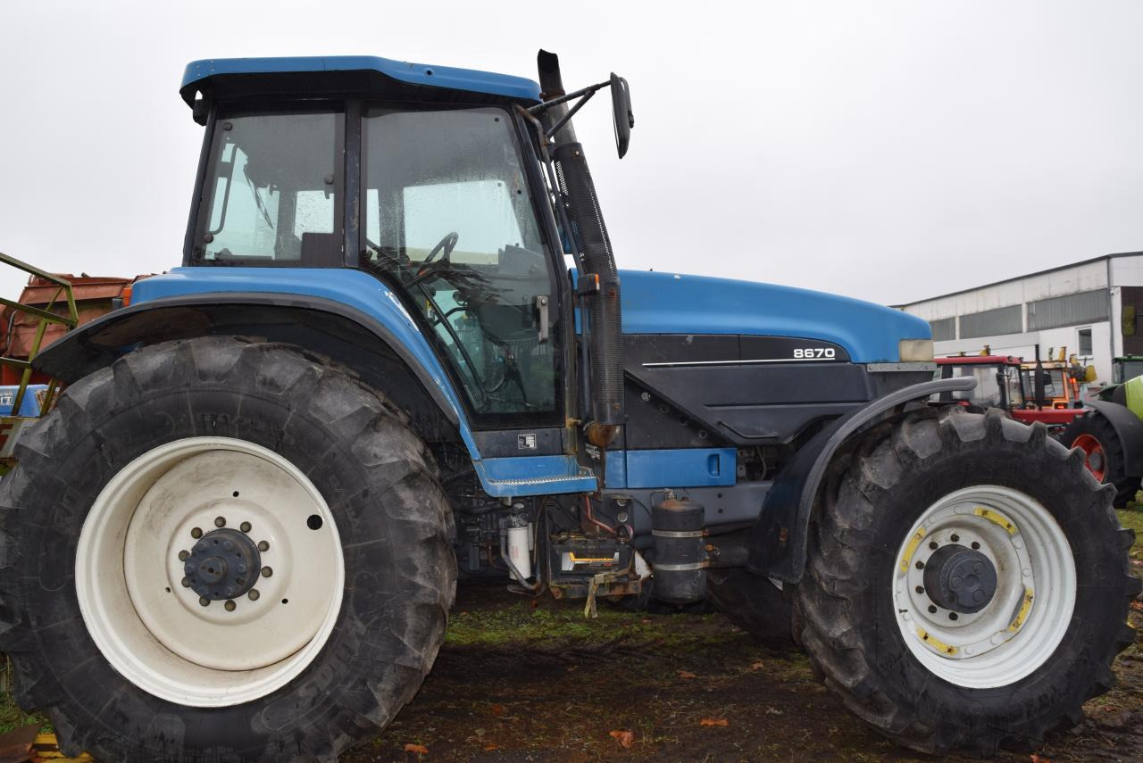 New Holland 8670 TA - Farm tractor: picture 3 New Holland 8670 TA - Farm tractor: picture 3