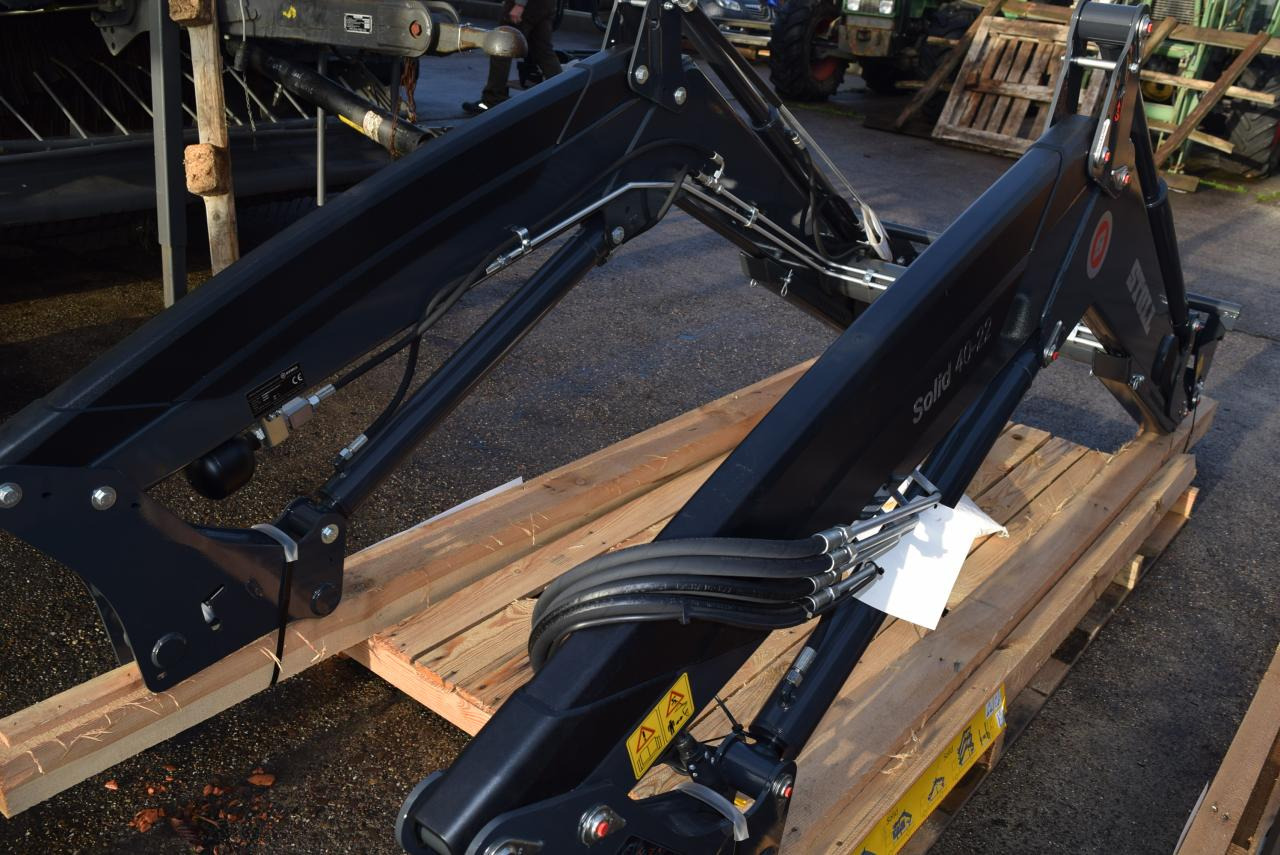 Stoll Solid 40-22 P - Front loader for tractor: picture 1 Stoll Solid 40-22 P - Front loader for tractor: picture 1