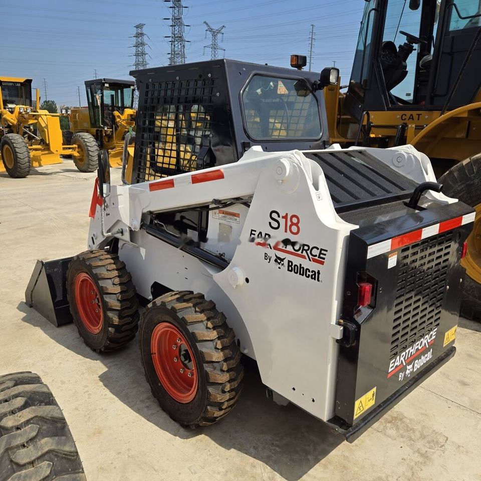 Bobcat S18 - Skid steer loader: picture 3 Bobcat S18 - Skid steer loader: picture 3