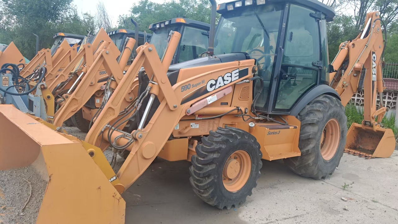 CASE 590 - Backhoe loader: picture 2 CASE 590 - Backhoe loader: picture 2