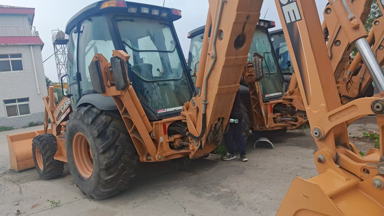 CASE 590 - Backhoe loader: picture 3 CASE 590 - Backhoe loader: picture 3