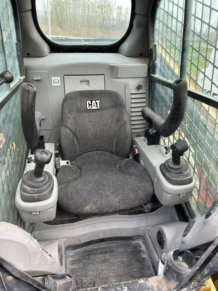 Leasing of CATERPILLAR 246C CATERPILLAR 246C: picture 6