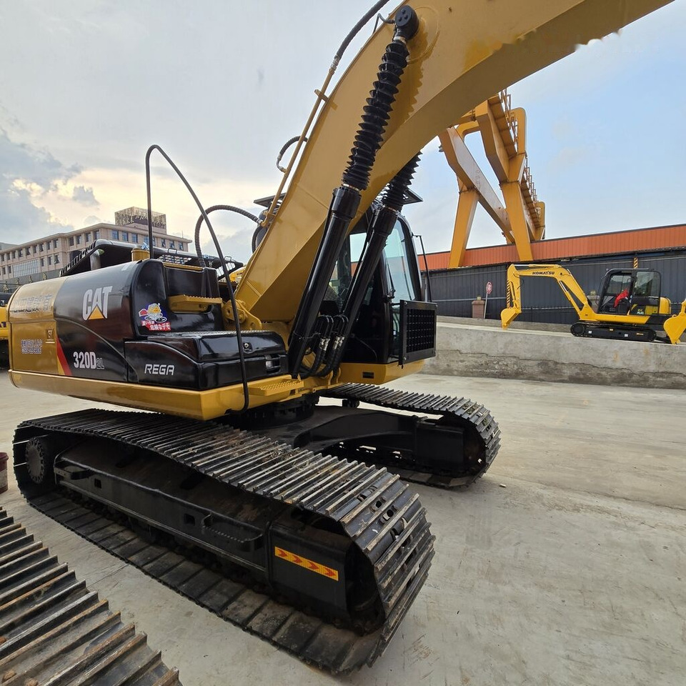Caterpillar 320DL - Crawler excavator: picture 3 Caterpillar 320DL - Crawler excavator: picture 3