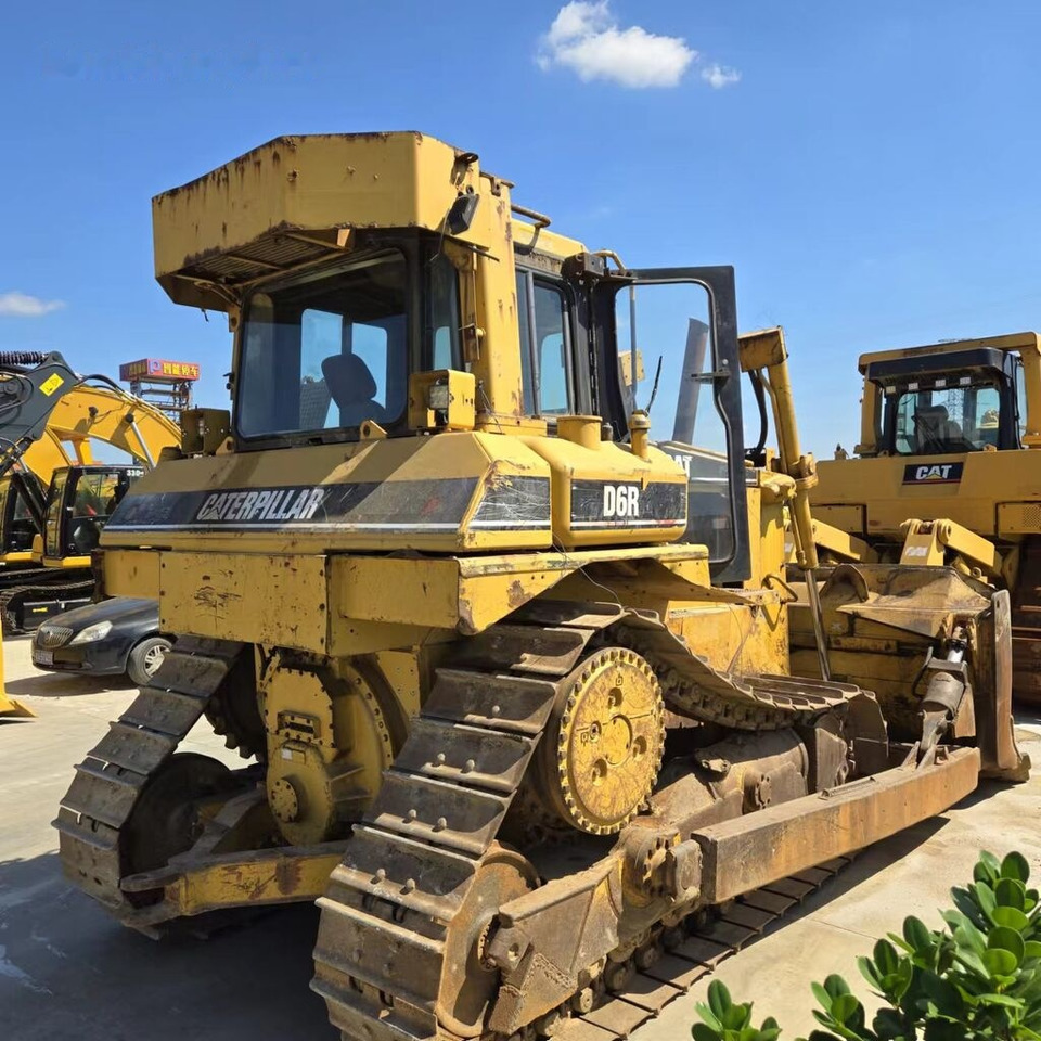 Caterpillar D6R - Bulldozer: picture 1 Caterpillar D6R - Bulldozer: picture 1