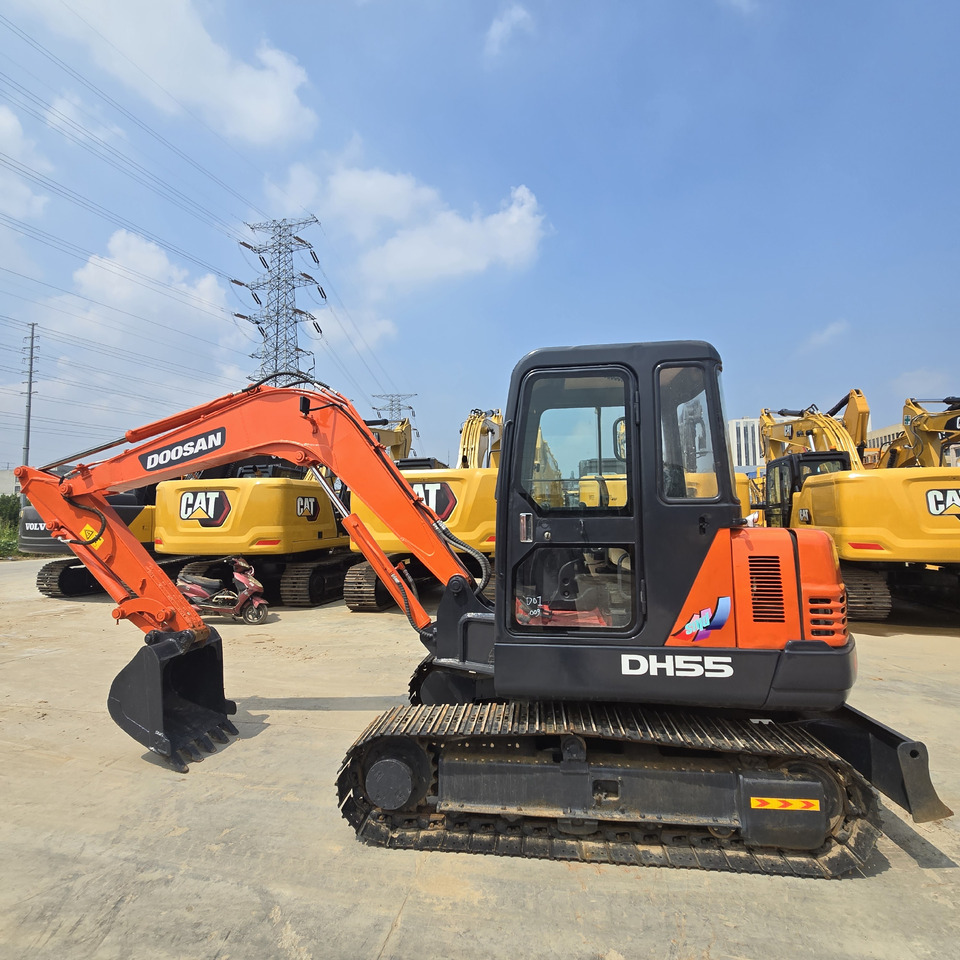DOOSAN DH55 - Mini excavator: picture 1 DOOSAN DH55 - Mini excavator: picture 1