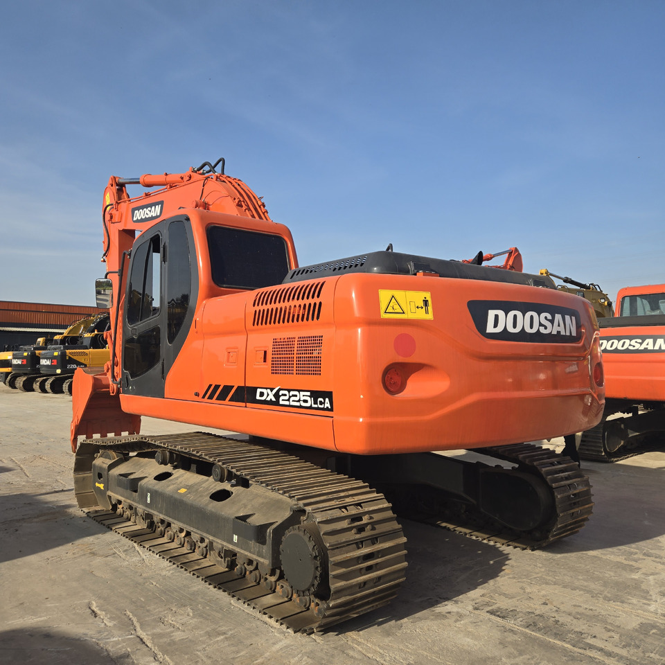 DOOSAN DX225LCA - Crawler excavator: picture 4 DOOSAN DX225LCA - Crawler excavator: picture 4