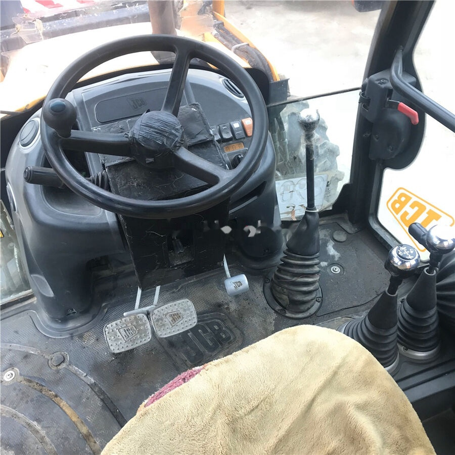Backhoe loader JCB 3CX-4T: picture 9 Backhoe loader JCB 3CX-4T: picture 9