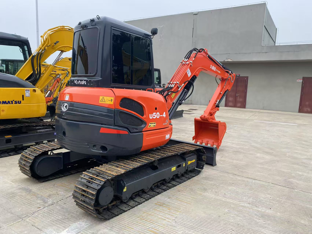 Mini excavator KUBOTA U50: picture 9