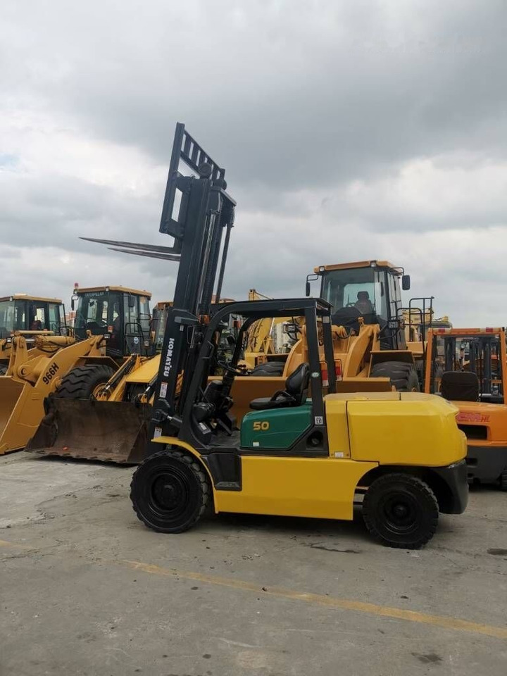 Komatsu FD50-7 - Diesel forklift: picture 3 Komatsu FD50-7 - Diesel forklift: picture 3