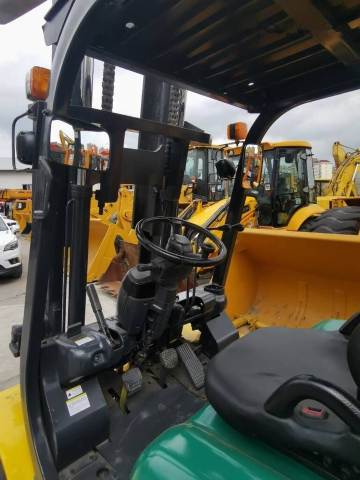 Komatsu FD50-7 - Diesel forklift: picture 5 Komatsu FD50-7 - Diesel forklift: picture 5