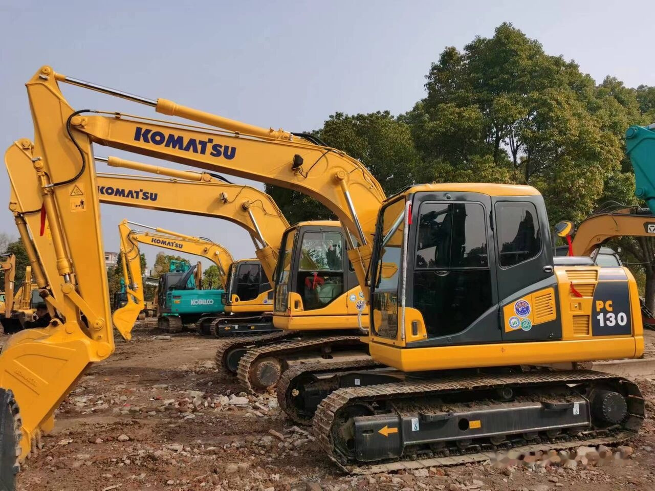 Komatsu PC130 - Crawler excavator: picture 3 Komatsu PC130 - Crawler excavator: picture 3