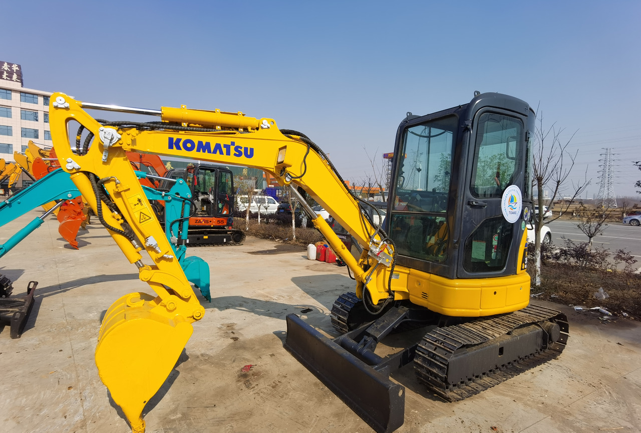 Komatsu PC30MR - Mini excavator: picture 2 Komatsu PC30MR - Mini excavator: picture 2