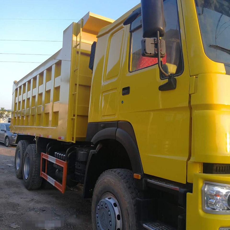 SINOTRUK HOWO - Tipper: picture 5 SINOTRUK HOWO - Tipper: picture 5