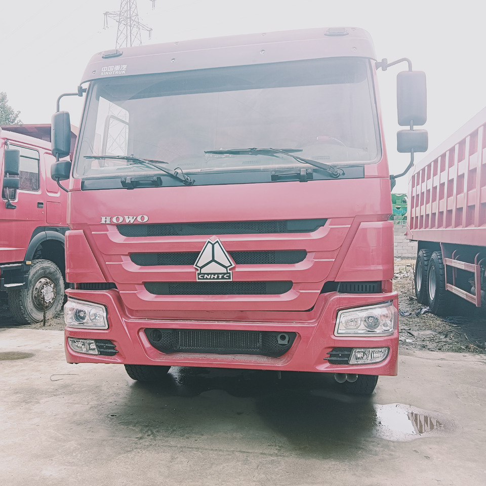 SINOTRUK HOWO - Tipper: picture 2 SINOTRUK HOWO - Tipper: picture 2