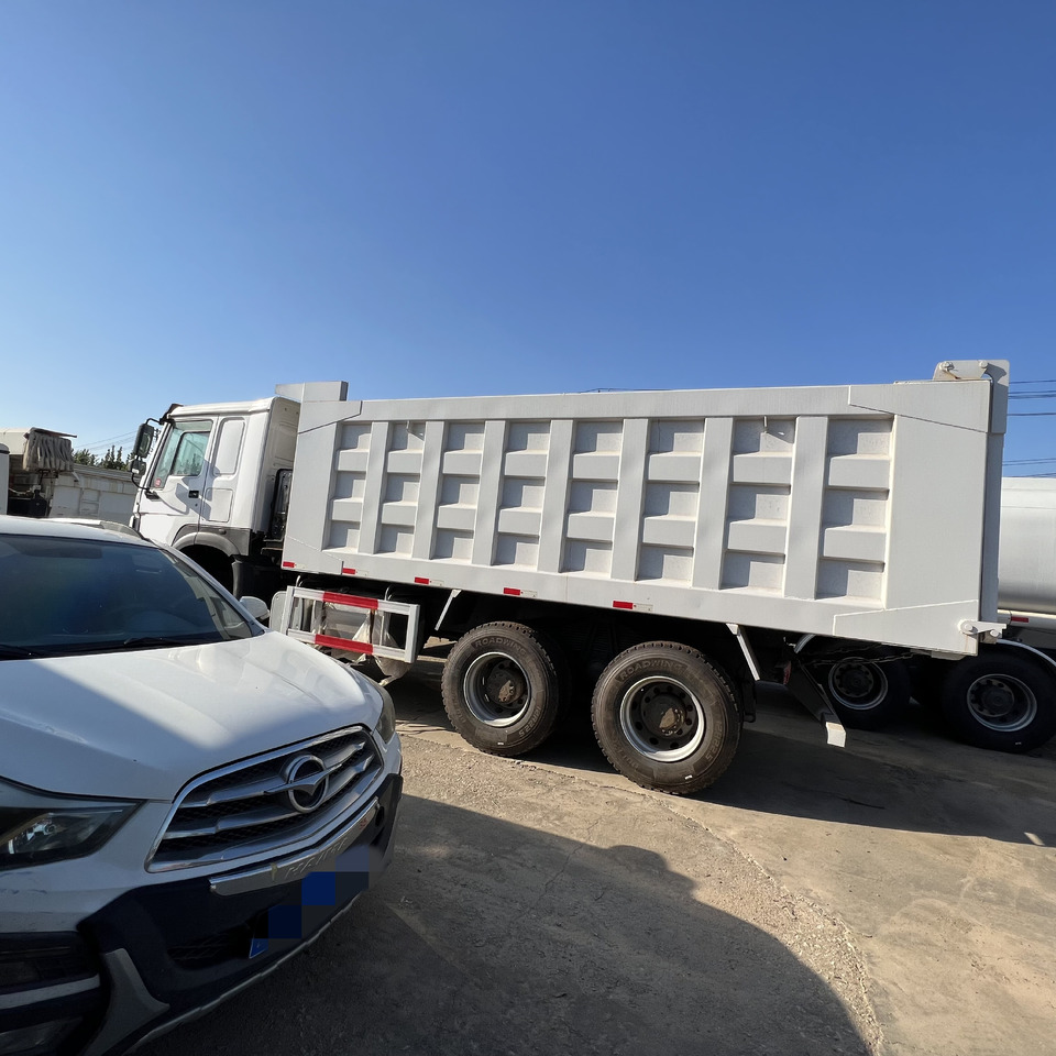 SINOTRUK HOWO - Tipper: picture 1 SINOTRUK HOWO - Tipper: picture 1