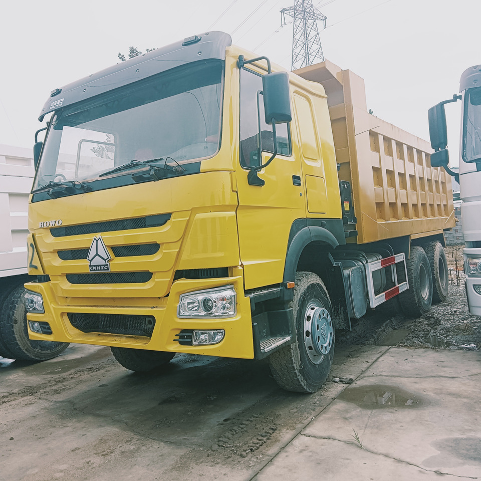 SINOTRUK HOWO - Tipper: picture 2 SINOTRUK HOWO - Tipper: picture 2