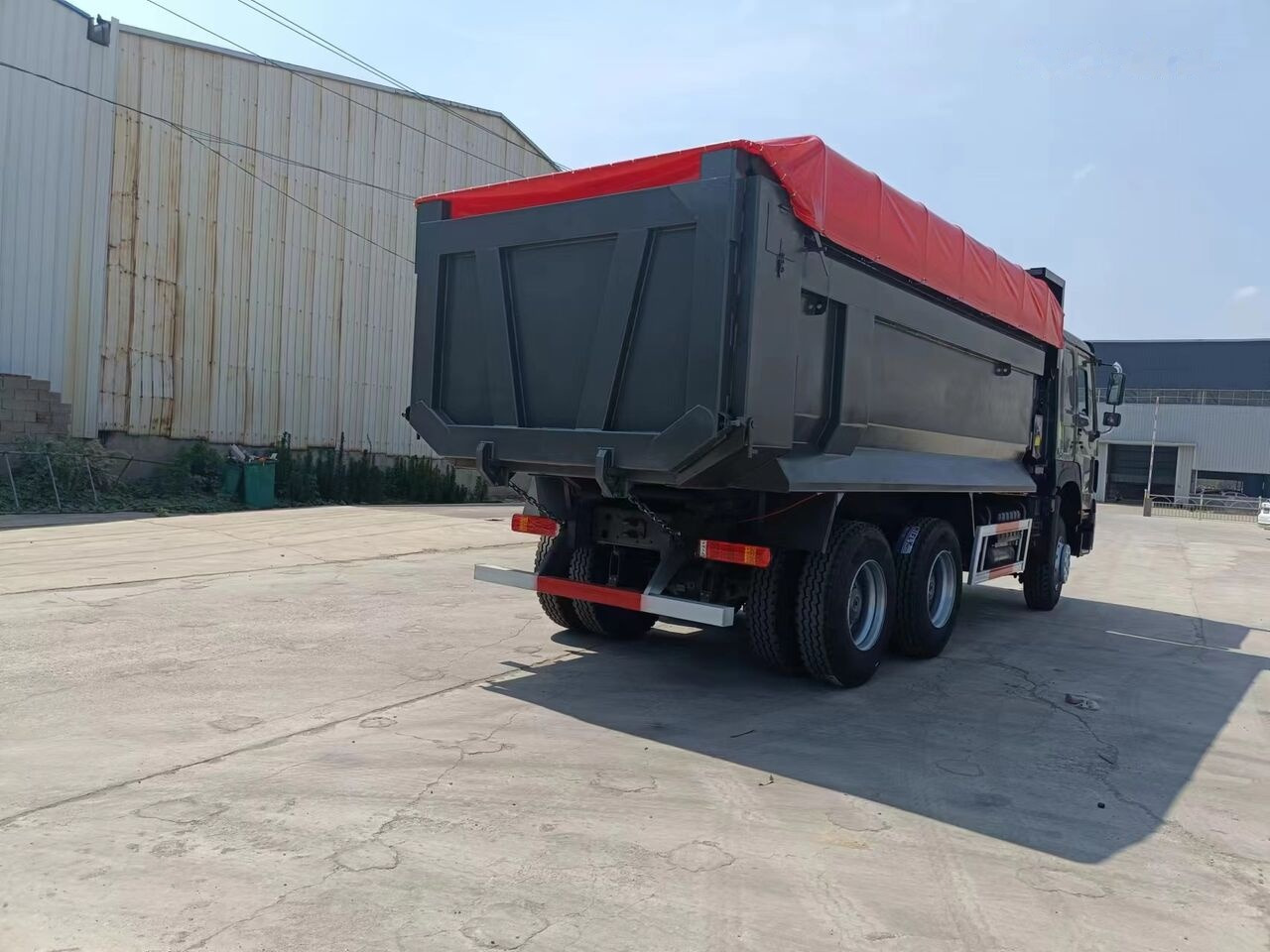 Sinotruk Howo U Caro Box - Tipper: picture 3 Sinotruk Howo U Caro Box - Tipper: picture 3