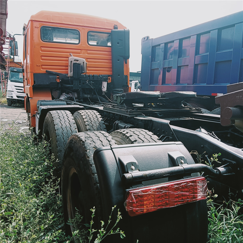 SHACMAN F3000 - Tractor unit: picture 5 SHACMAN F3000 - Tractor unit: picture 5