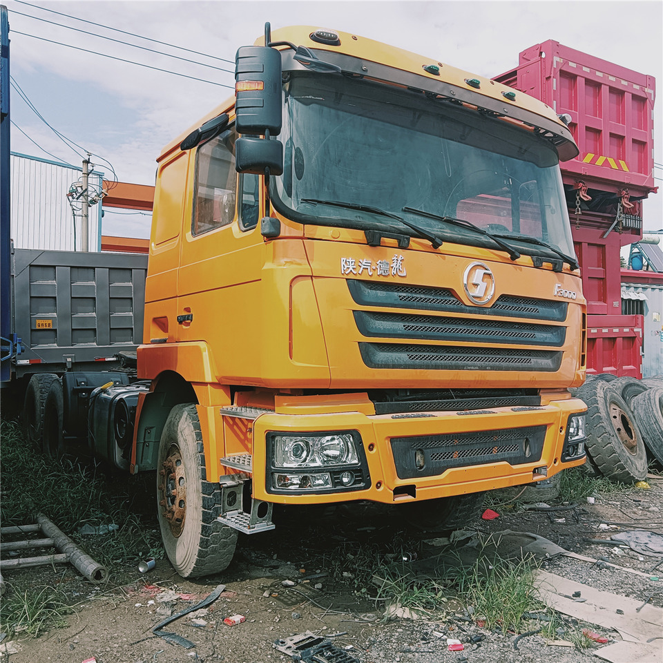SHACMAN F3000 - Tractor unit: picture 1 SHACMAN F3000 - Tractor unit: picture 1