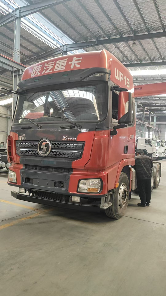 SHACMAN X3000 tractor - Tractor unit: picture 4 SHACMAN X3000 tractor - Tractor unit: picture 4