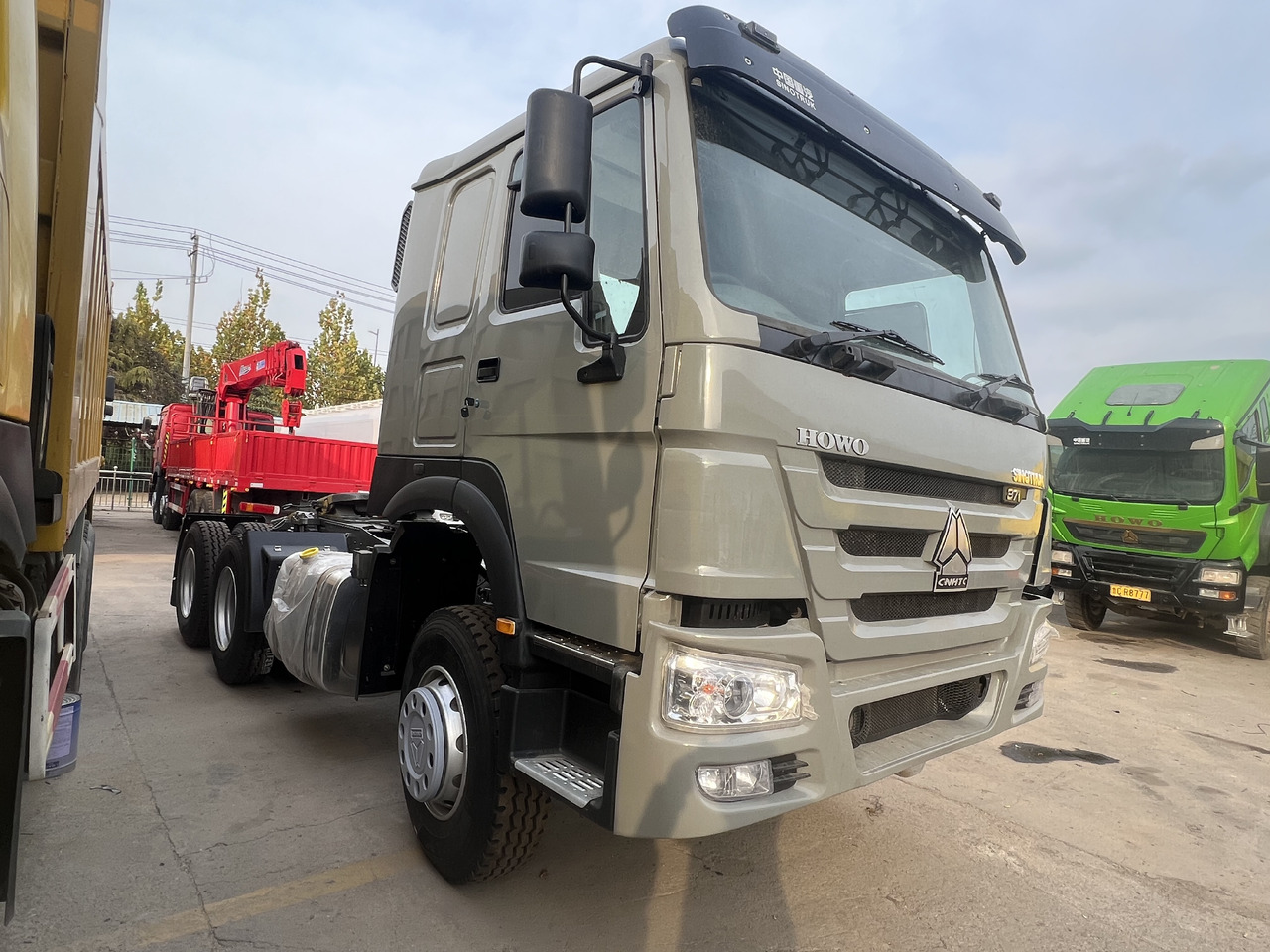 SINOTRUK HOWO - Tractor unit: picture 2 SINOTRUK HOWO - Tractor unit: picture 2