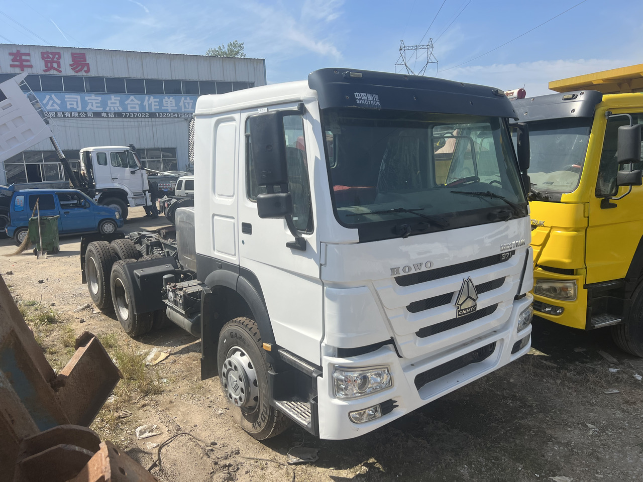 SINOTRUK HOWO trailer head - Tractor unit: picture 1 SINOTRUK HOWO trailer head - Tractor unit: picture 1