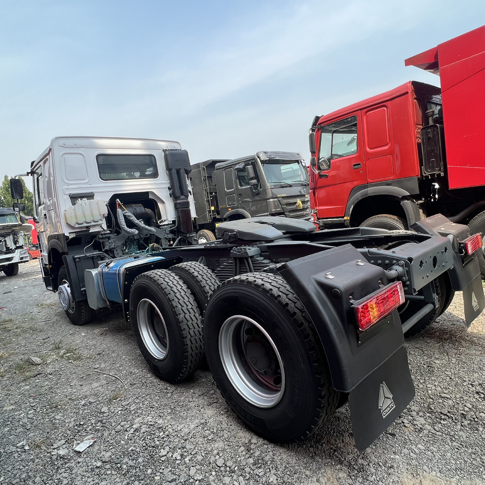SINOTRUK HOWO tralier head - Tractor unit: picture 5 SINOTRUK HOWO tralier head - Tractor unit: picture 5