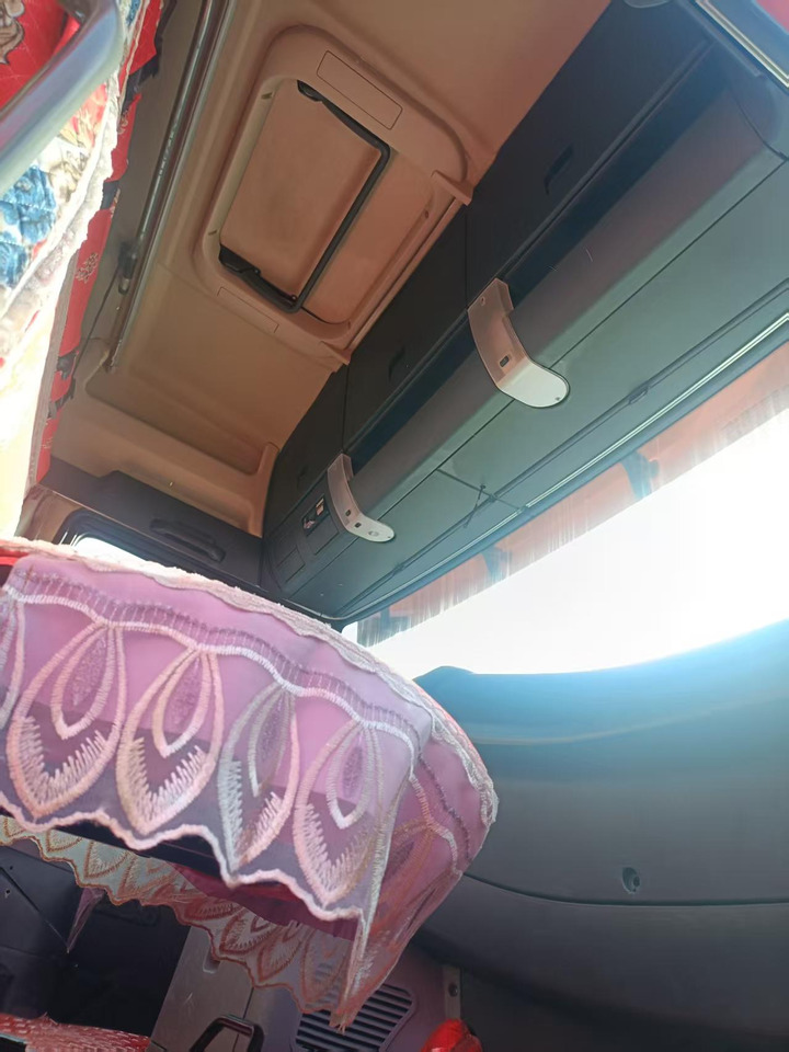 Tractor unit SITRAK Tractor unit: picture 8