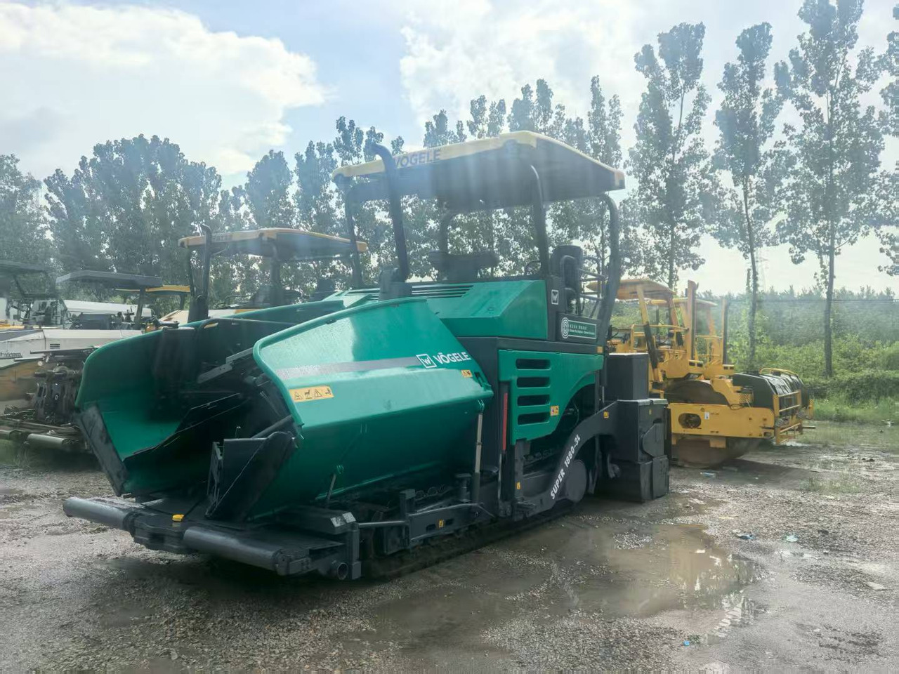 VÖGELE Super 1880-3L - Asphalt paver: picture 4 VÖGELE Super 1880-3L - Asphalt paver: picture 4