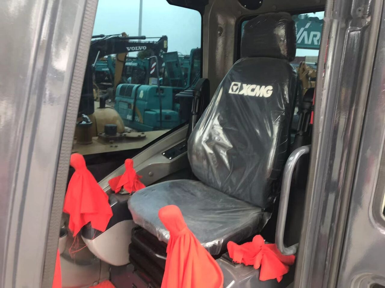 XCMG XE60DA - Mini excavator: picture 5 XCMG XE60DA - Mini excavator: picture 5