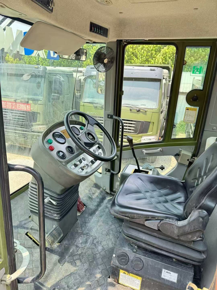 Road roller XCMG XS142J: picture 7 Road roller XCMG XS142J: picture 7