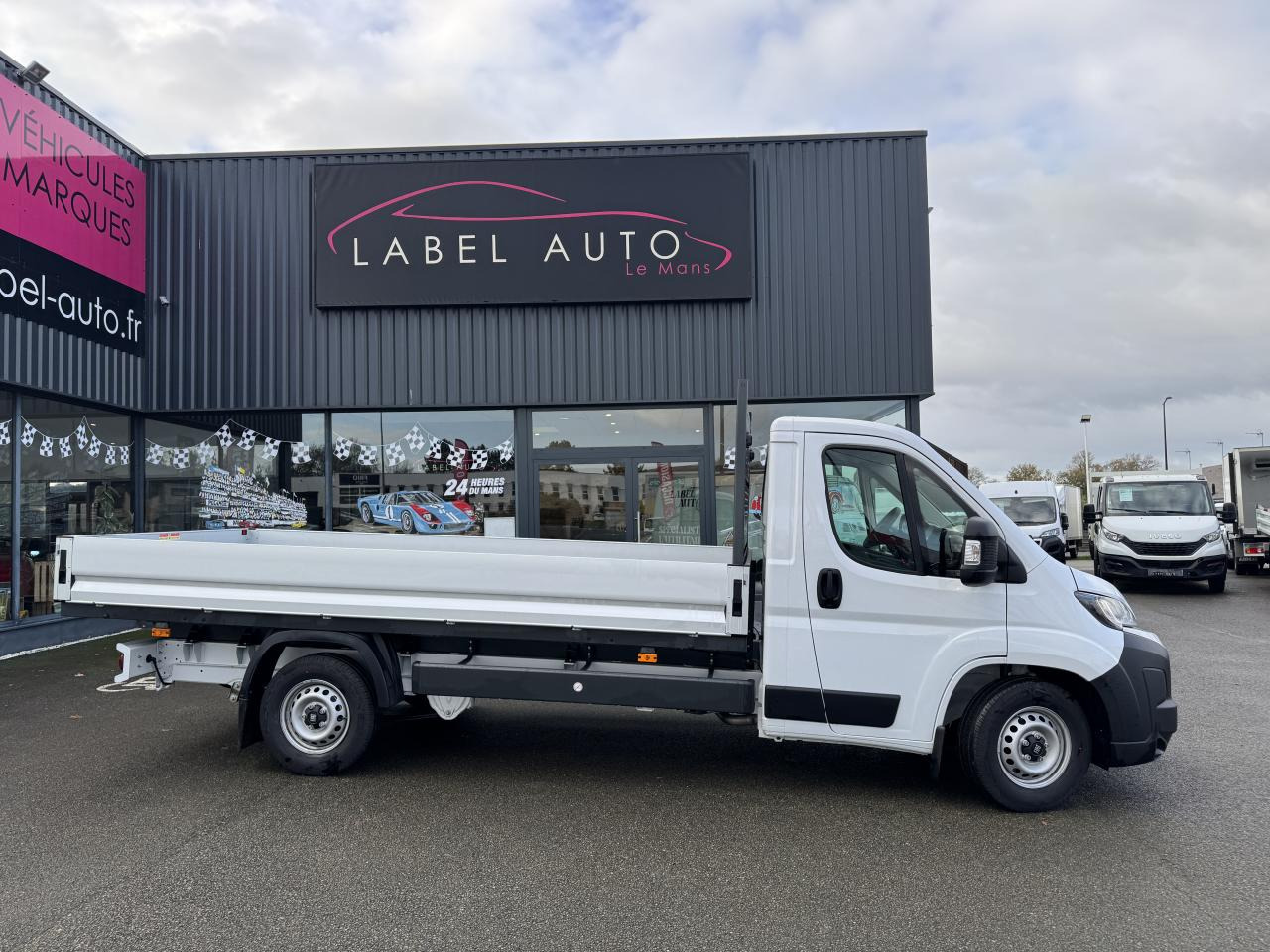 FIAT Ducato PLATEAU 4M20 Maxi 3T5 XL 2.2HDI 140CH - Open body delivery van: picture 1 FIAT Ducato PLATEAU 4M20 Maxi 3T5 XL 2.2HDI 140CH - Open body delivery van: picture 1