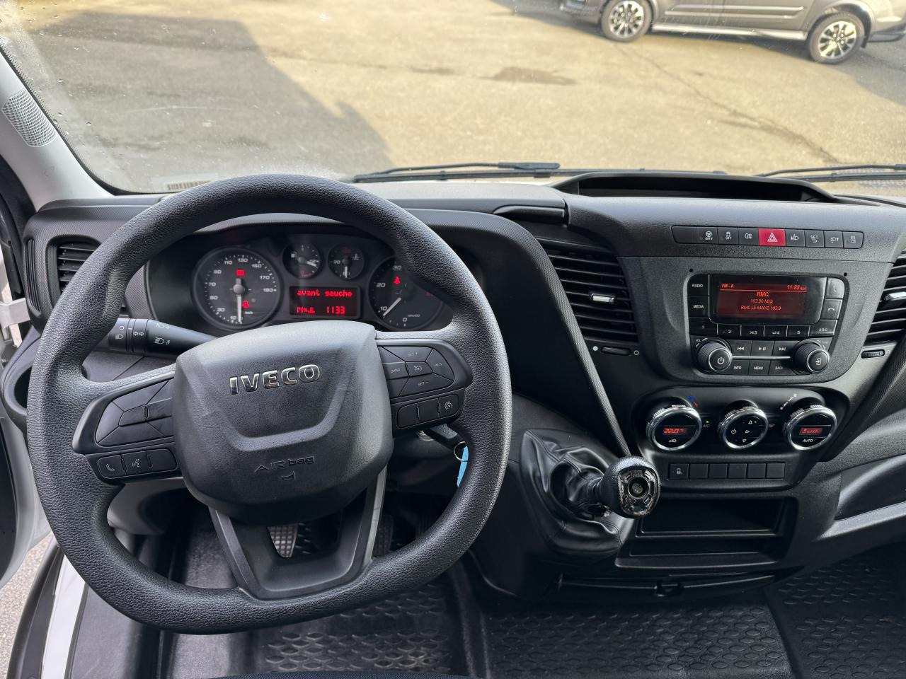 IVECO Daily 35C16 CAISSE HAYON 20M3 RJ 3.0L 160CH - Box van: picture 4 IVECO Daily 35C16 CAISSE HAYON 20M3 RJ 3.0L 160CH - Box van: picture 4