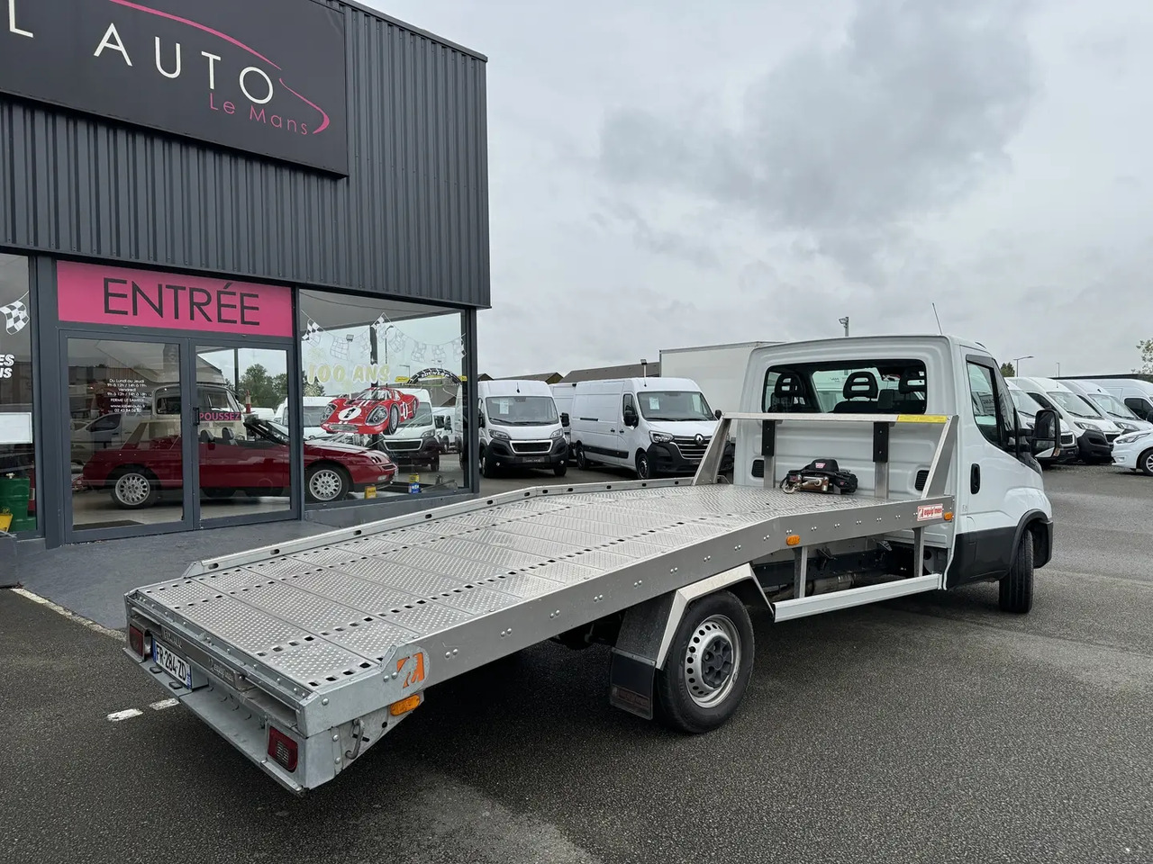 Iveco Daily 35S16H3.0 EMPATTEMENT 4100 - Tow truck: picture 5 Iveco Daily 35S16H3.0 EMPATTEMENT 4100 - Tow truck: picture 5